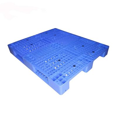 1300x1100 Spritzen Kunststoffpaletten Rackable-HDPE 3 Läufer